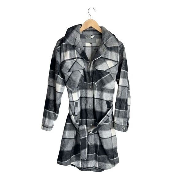 Blank NYC Flannel Jacket Size Small Gray Tie Front Black Buttoned Long Sleeve - Picture 1 of 10